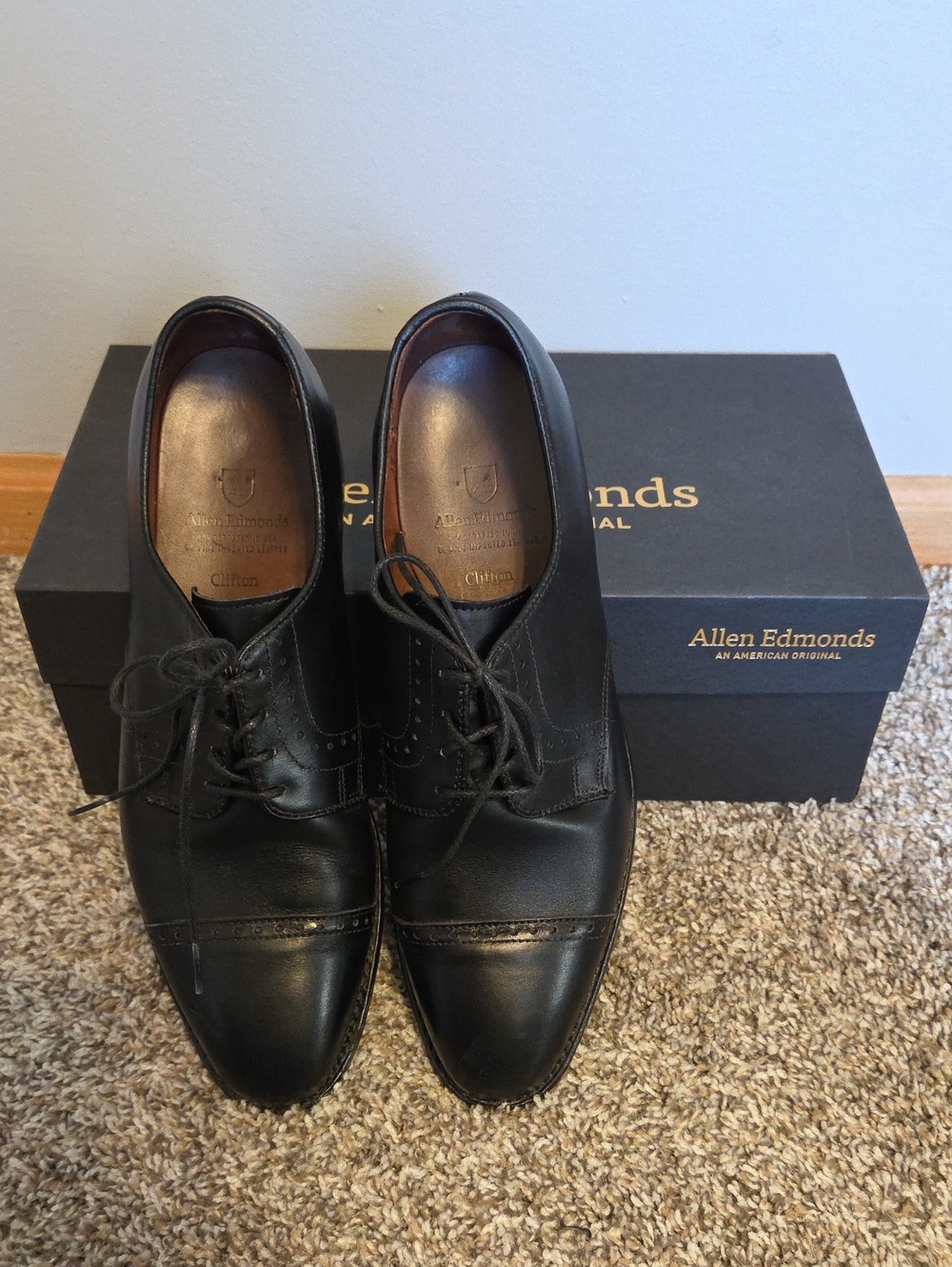 ALLEN EDMONDS Clifton Dress Shoes In Black